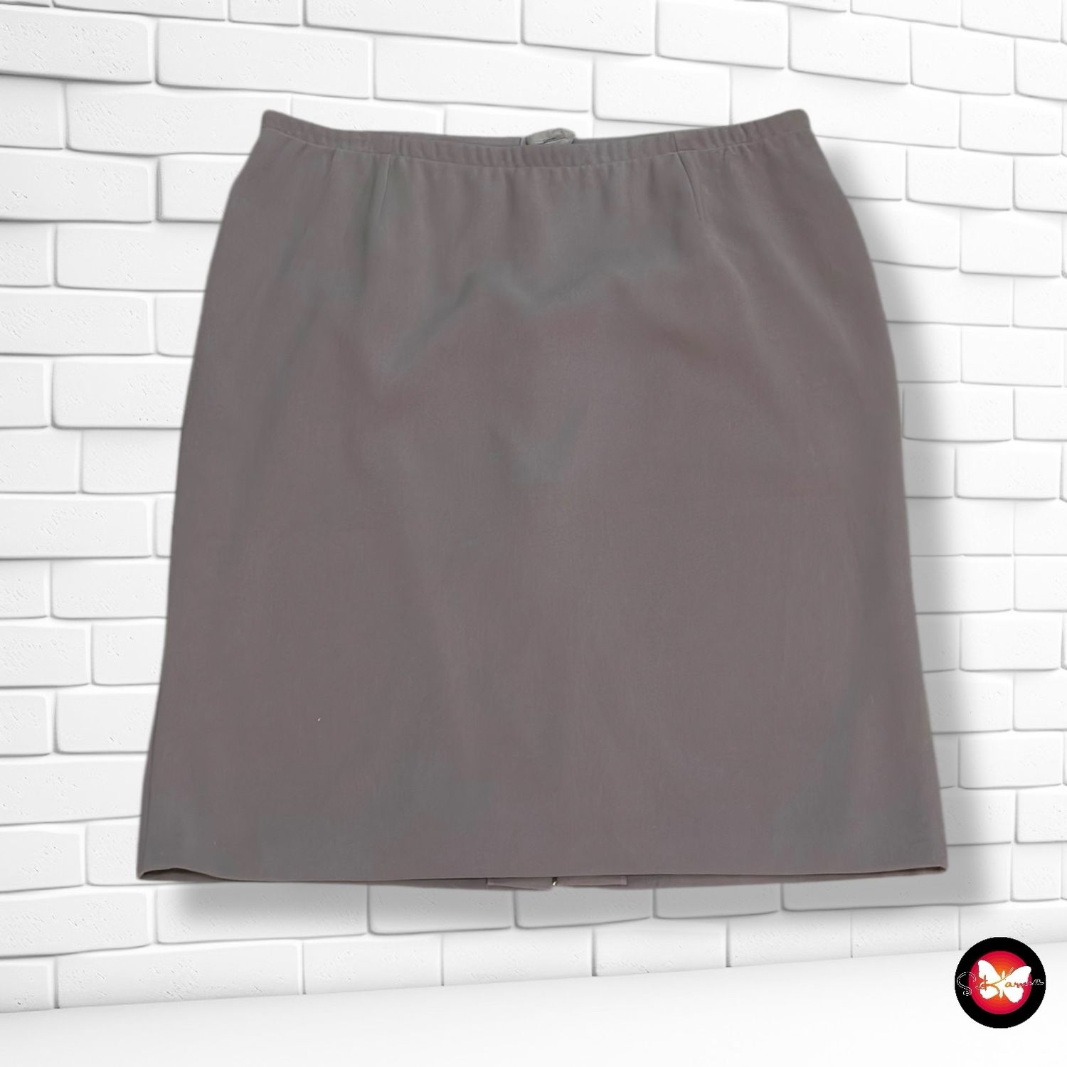 **HOY** Falda clásica de vestir MAYERLINE Talla 48