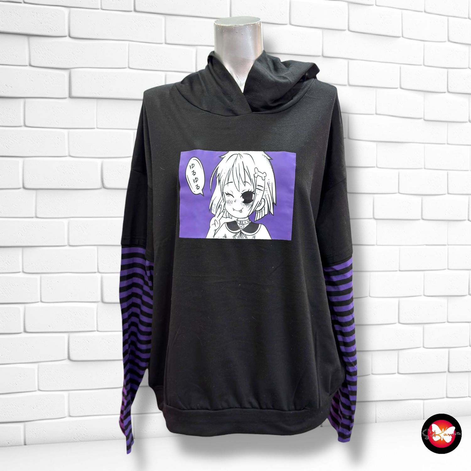 **HOY** Sudadera anime ROMWE Talla M (grande)