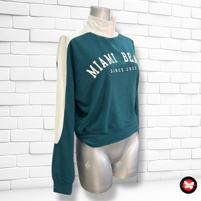 Camiseta de manga larga tipo sudadera cropped SHEIN Talla XS
