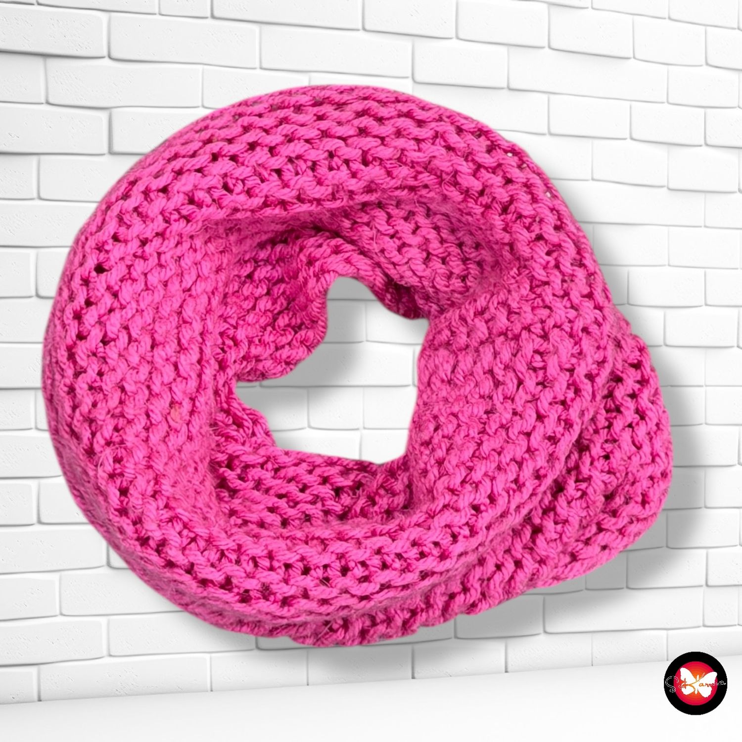 **HOY** Cuello de punto hecho a mano