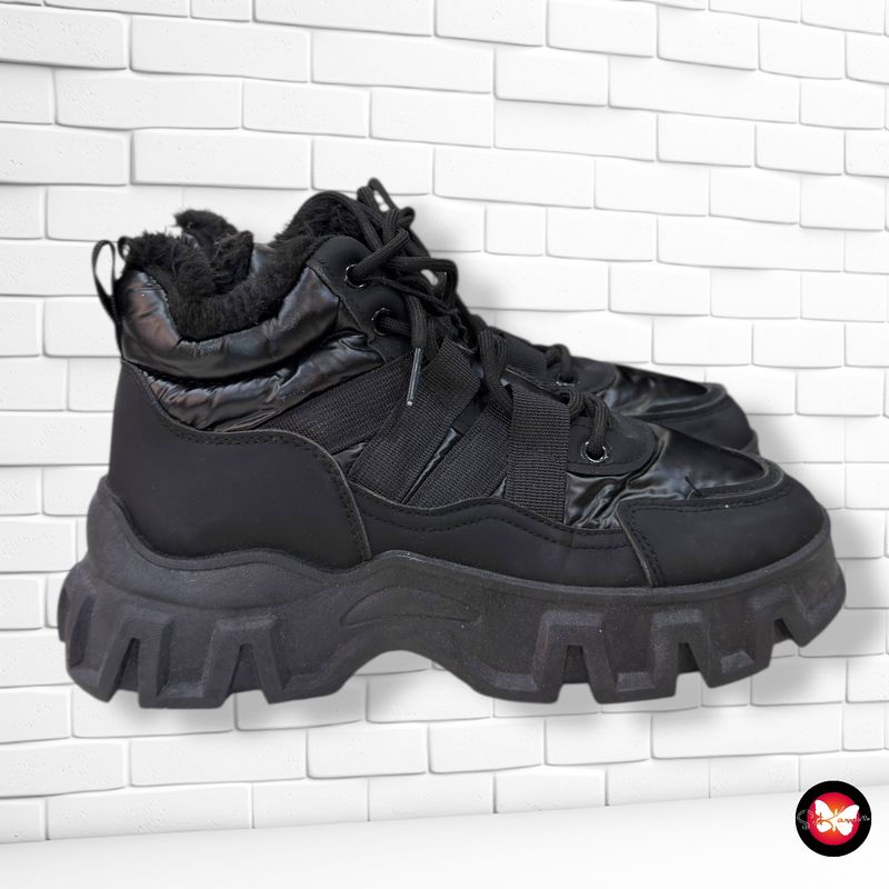 Zapatillas con plataforma SINSAY T39