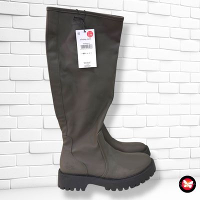 **HOY** Botas altas engomadas SINSAY T39