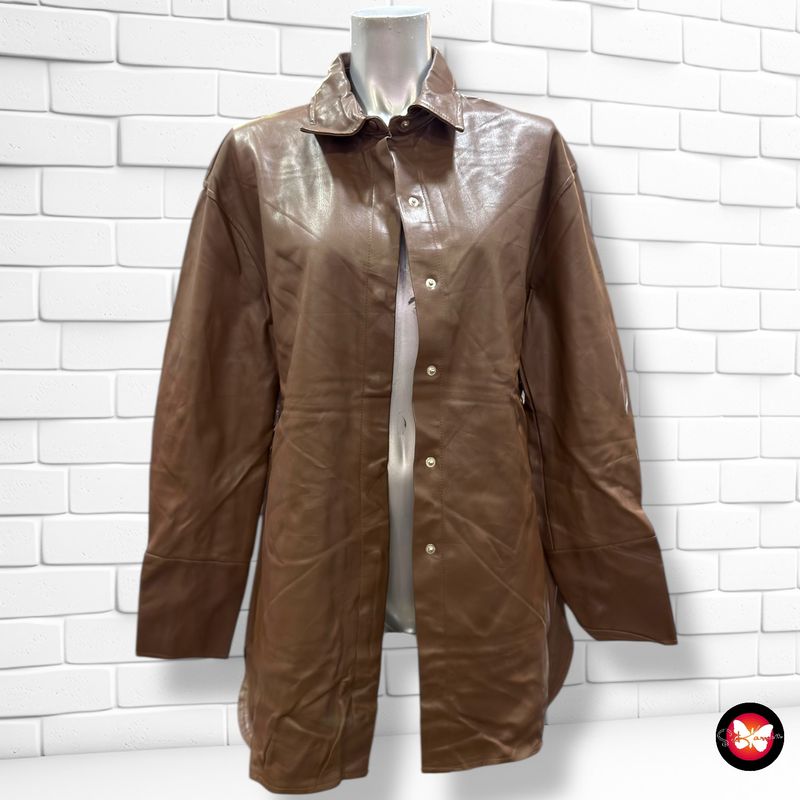 **HOY** Chaqueta sobre camisa de piel sintética PRIMARK Talla 34