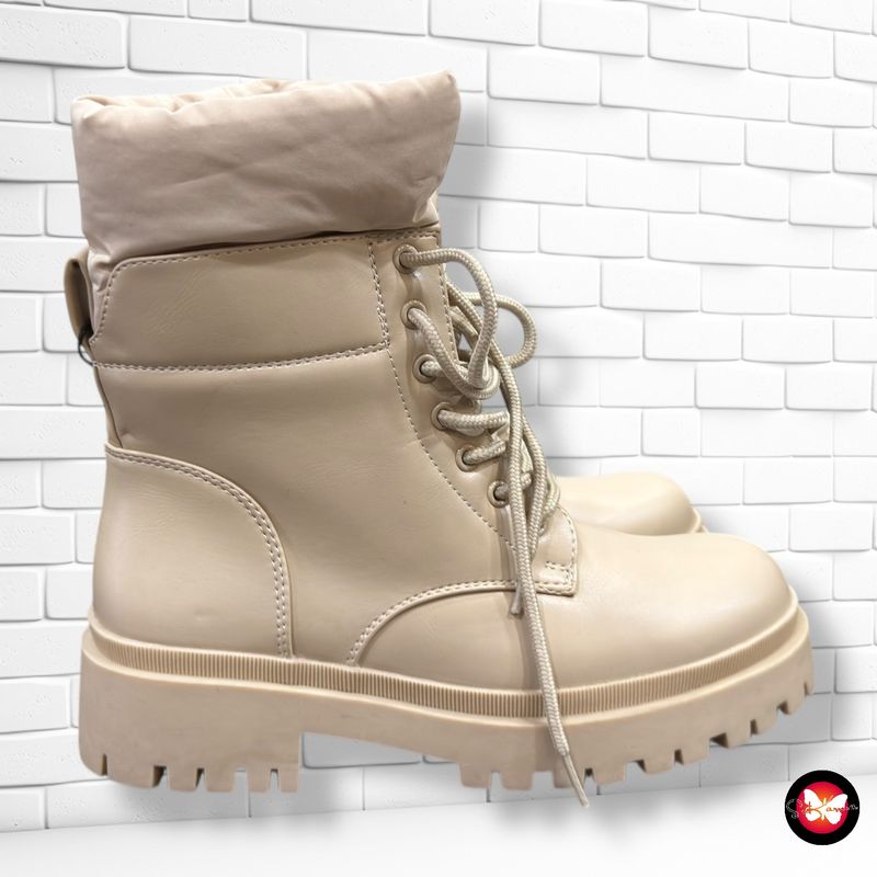 **HOY** Botines  SINSAY T36