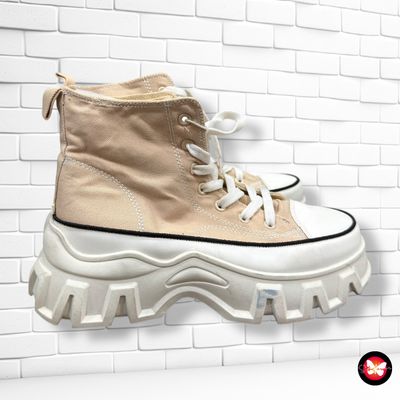 **HOY** Zapatillas de lona con plataforma SINSAY T38