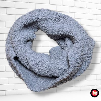 **HOY** Bufanda sinfín de peluche