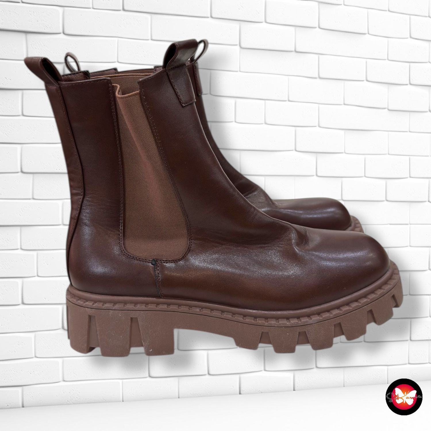 **HOY** Botines SINSAY T40