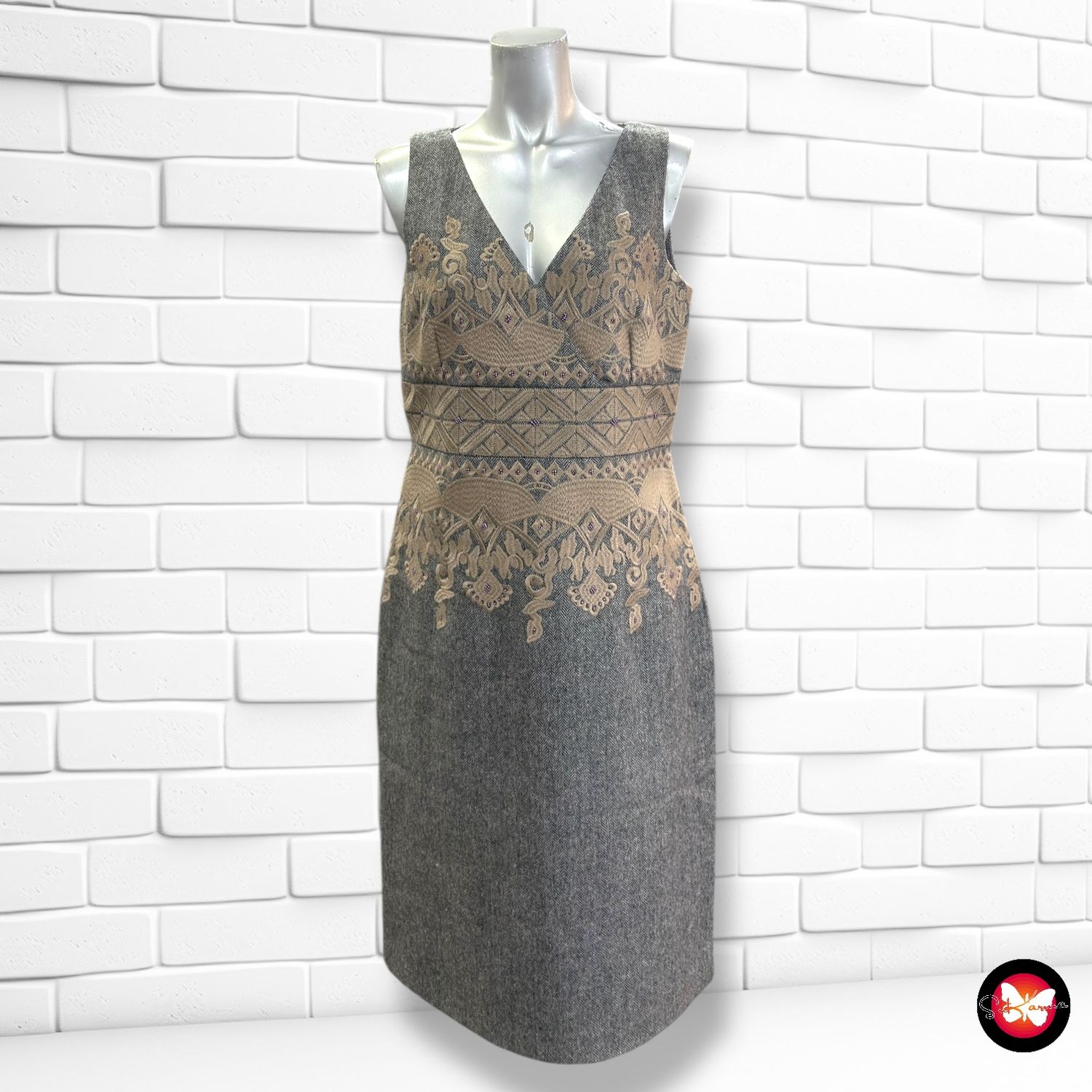 **HOY** Vestido pichi con bordados TINTORETTO Talla S/M