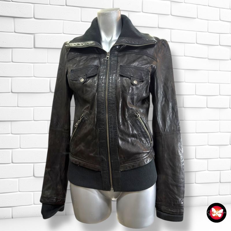 **HOY** Chaqueta de piel BERSHKA Talla S