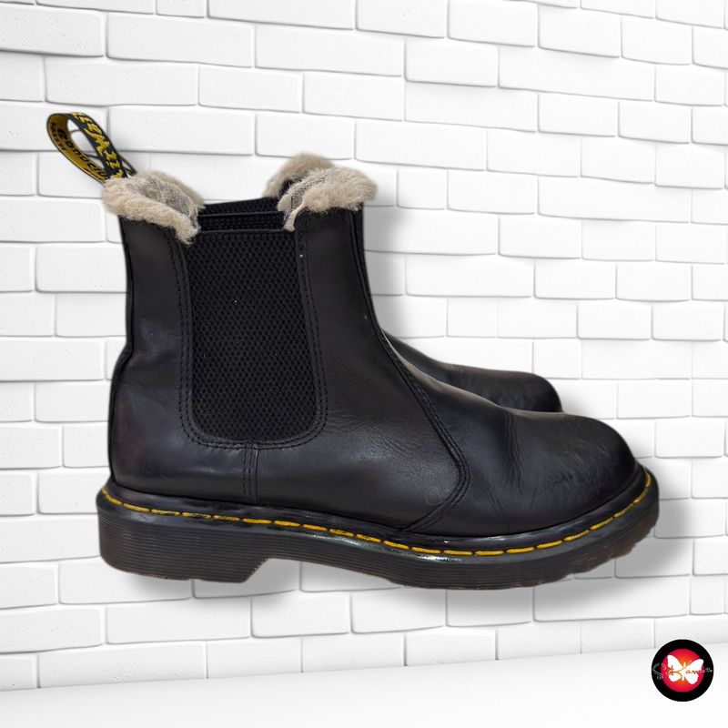 **HOY** Botines con pelito DR. MARTENS T38