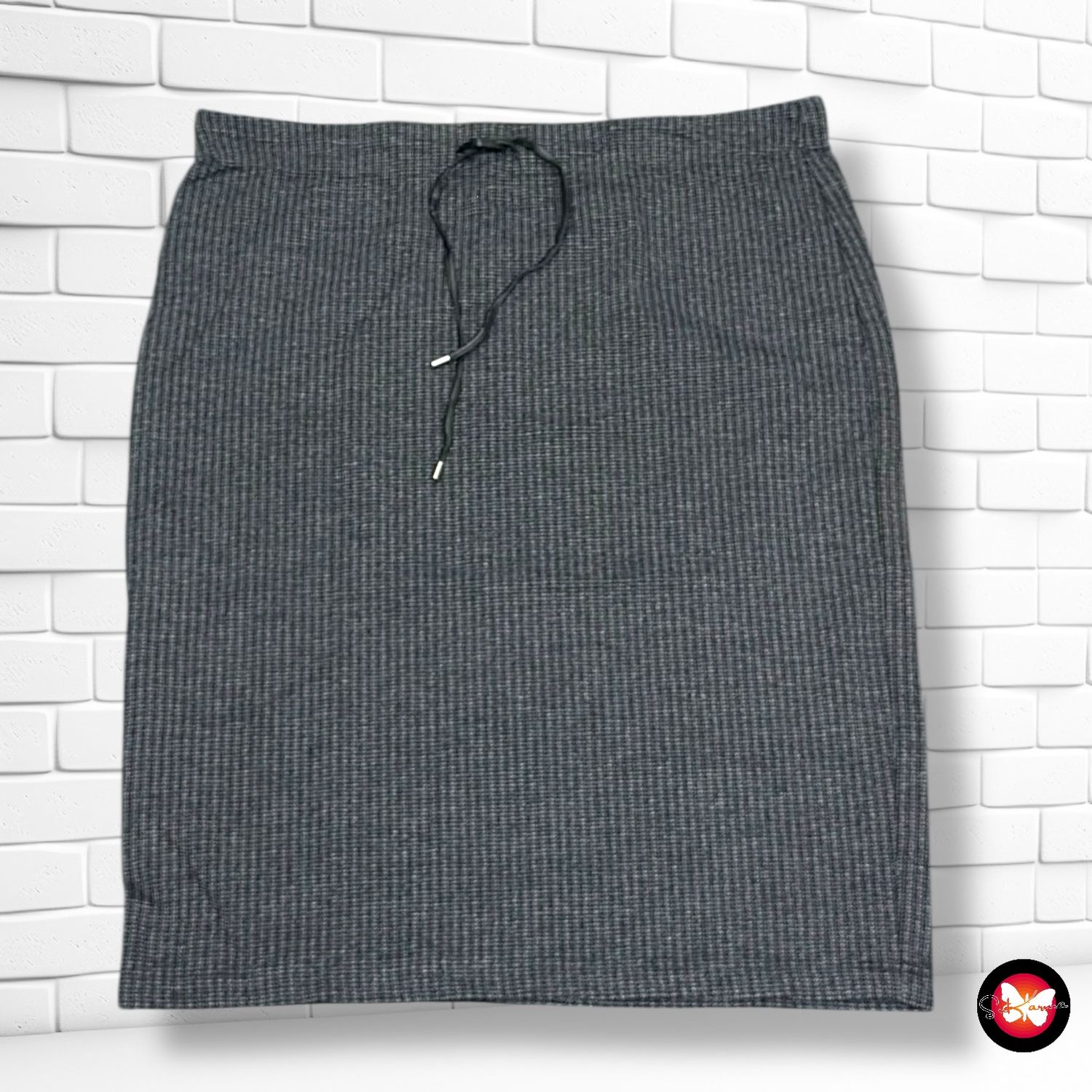 **HOY** Falda elástica OPUS Talla 42 (grande)