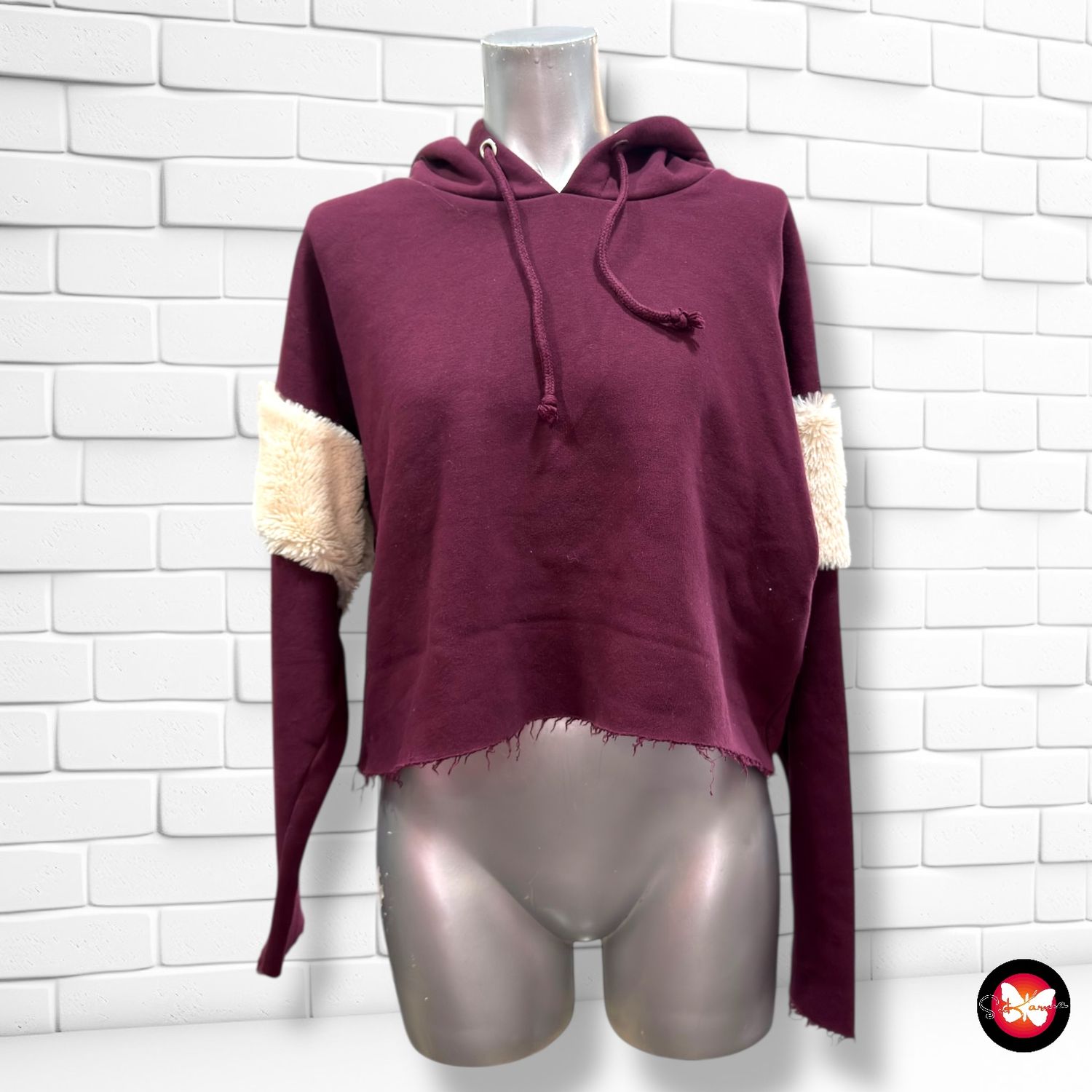 **HOY** Sudadera con pelito LEFTIES Talla M