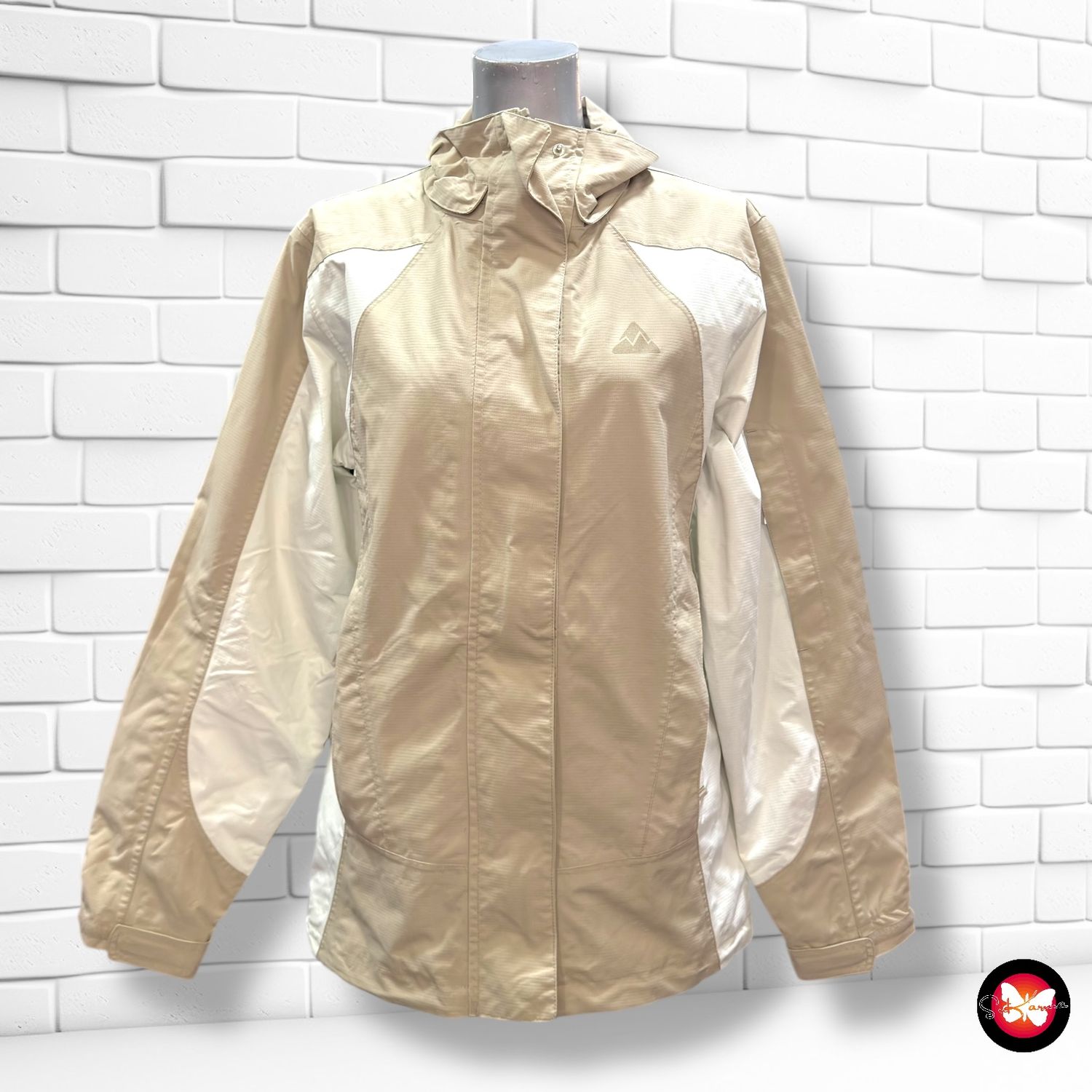 **HOY** Chaqueta outdoors cortavientos Talla S (grande)