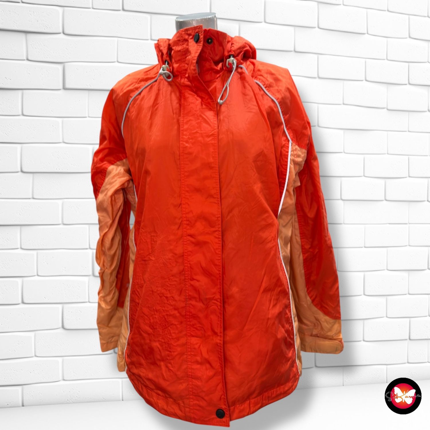 **HOY** Chaqueta outdoors cortavientos ANZONI Talla 36