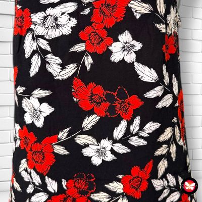 Vestido con estampado DISTRIKT Talla S