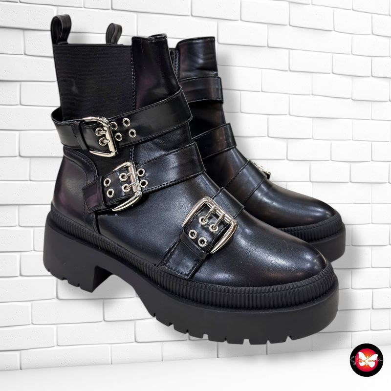 Botines con correas SINSAY T37