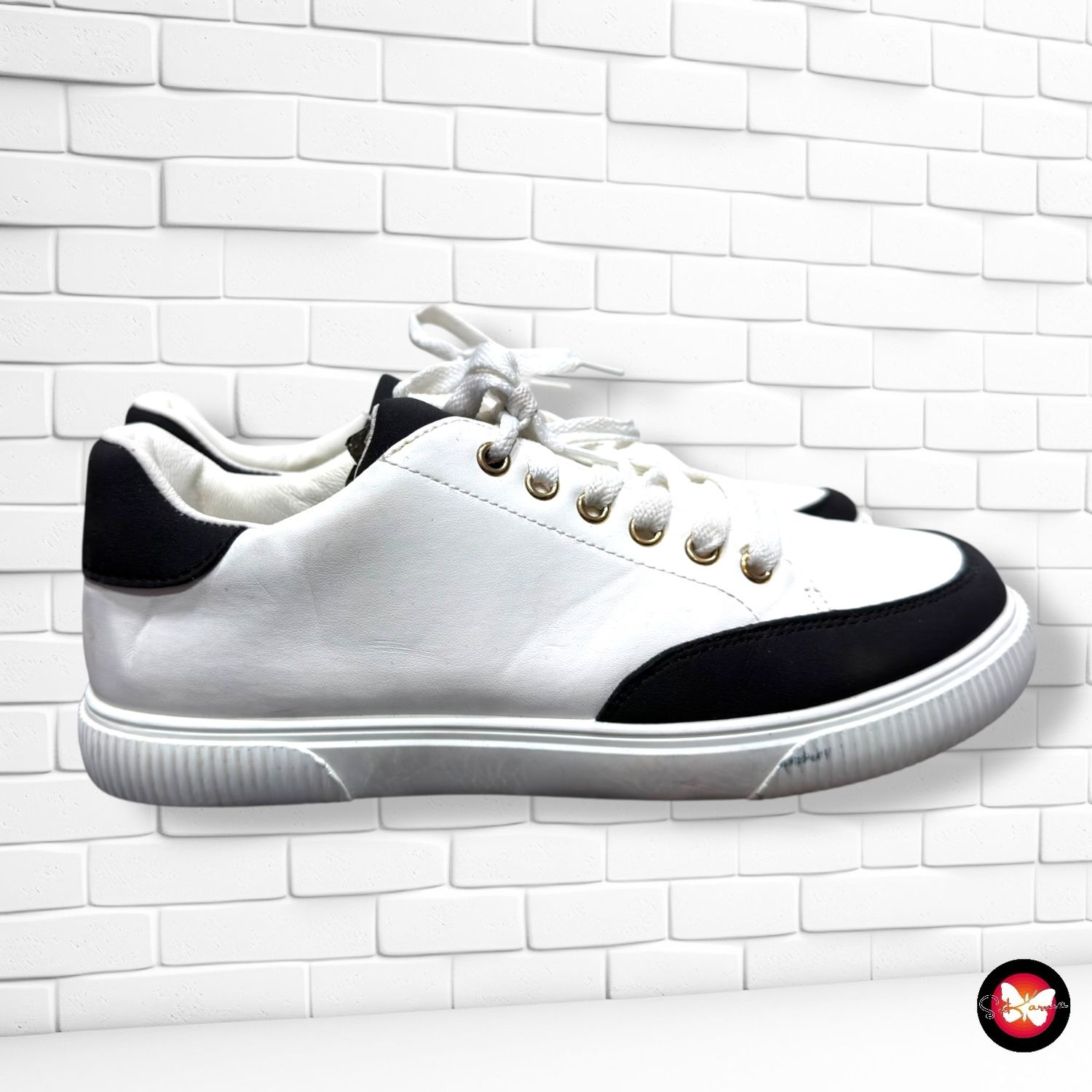 Zapatillas Blanco y Negro T40