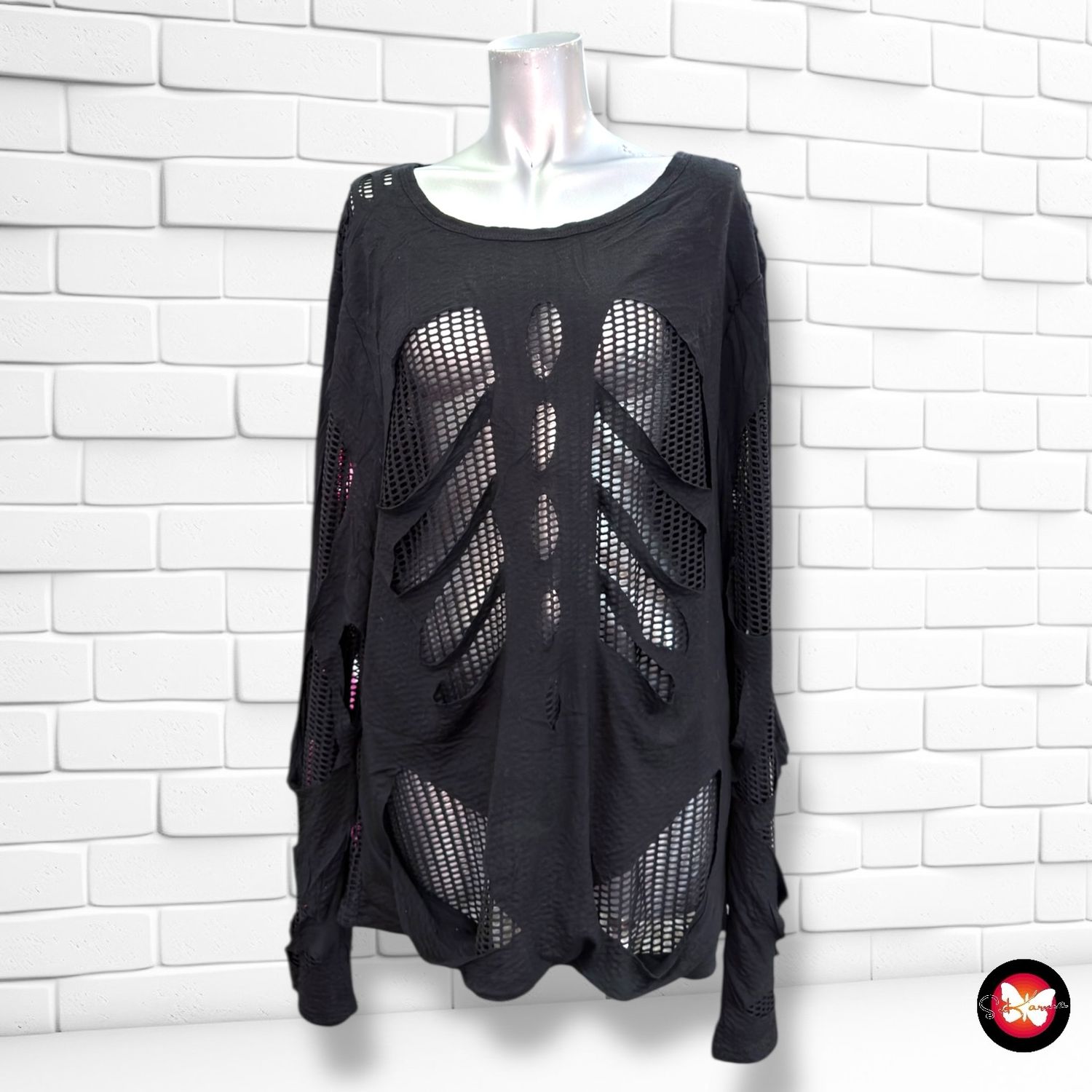 Blusa de manga larga de rejilla QUEEN OF DARKNESS color Negro Talla XL