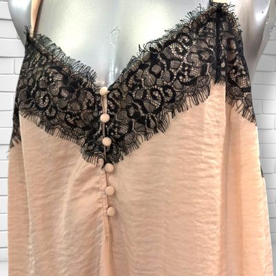 Blusa lencera KIABI color Nude y negro Talla 46