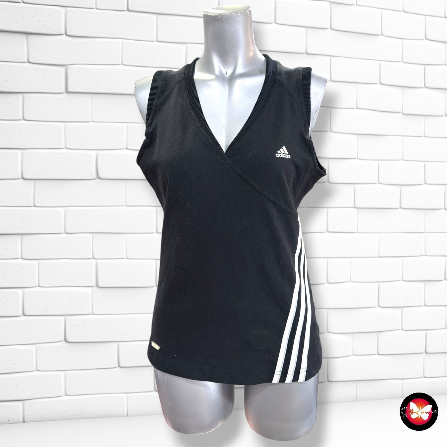 Camiseta deportiva ADIDAS color Negro Talla 42