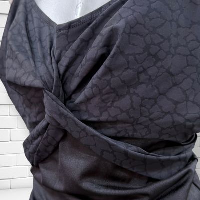 **HOY** Bañador entero  color Negro Talla M /100G