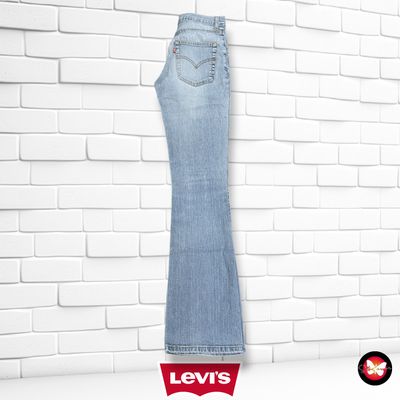 Pantalón LEVI’S color Azul vaquero Talla S/M (W27)