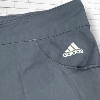 Pantalón deportivo ADIDAS color Gris Talla 44