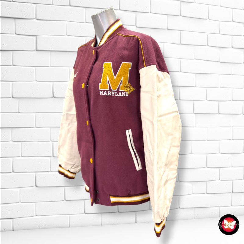 Chaqueta preppy acolchada C&amp;A color Granate y hueso Talla S (grande)