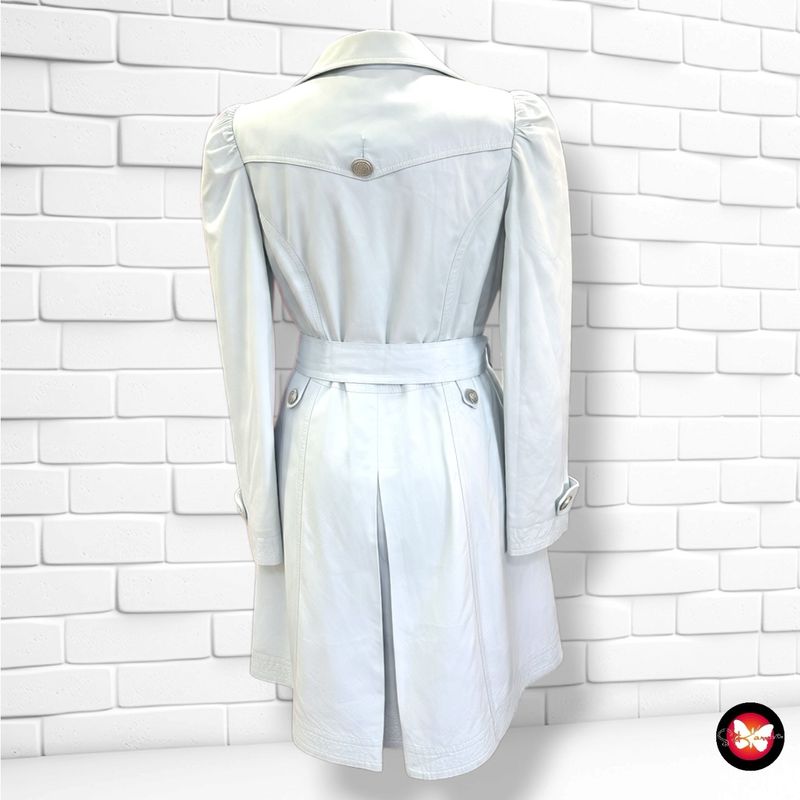 **HOY** Gabardina NAF NAF color Celeste Talla 40 (pequeña)