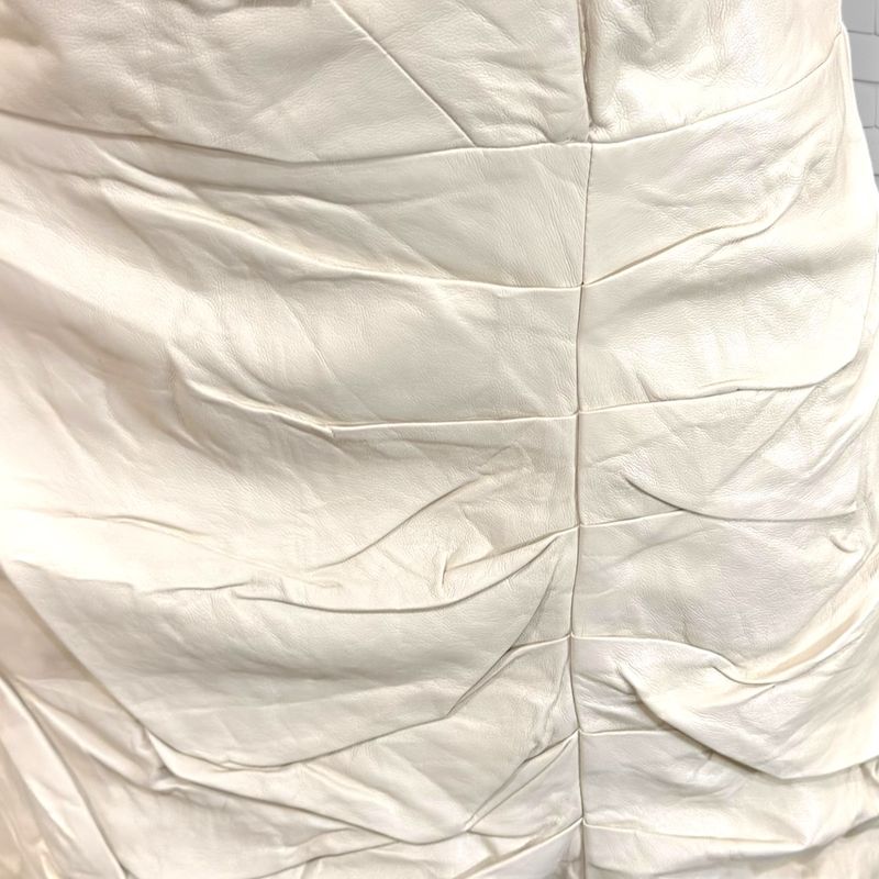 **HOY** Vestido de piel sintética SIMONA CORSELLINI color Crema Talla 40