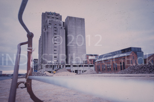 Wennberg Silo set fra vandkanten 2002