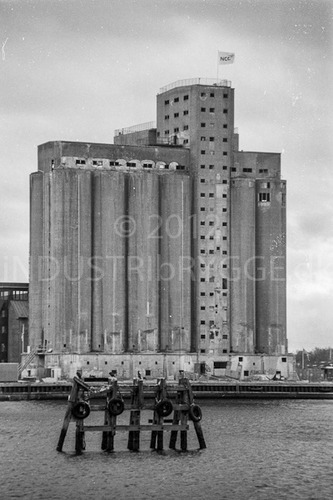Wennberg Silo set fra kalvebod Brygge 2001