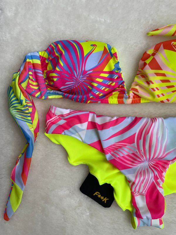 Bikini Butterfly modello fascia a V Bikini Butterfly modello fascia a V