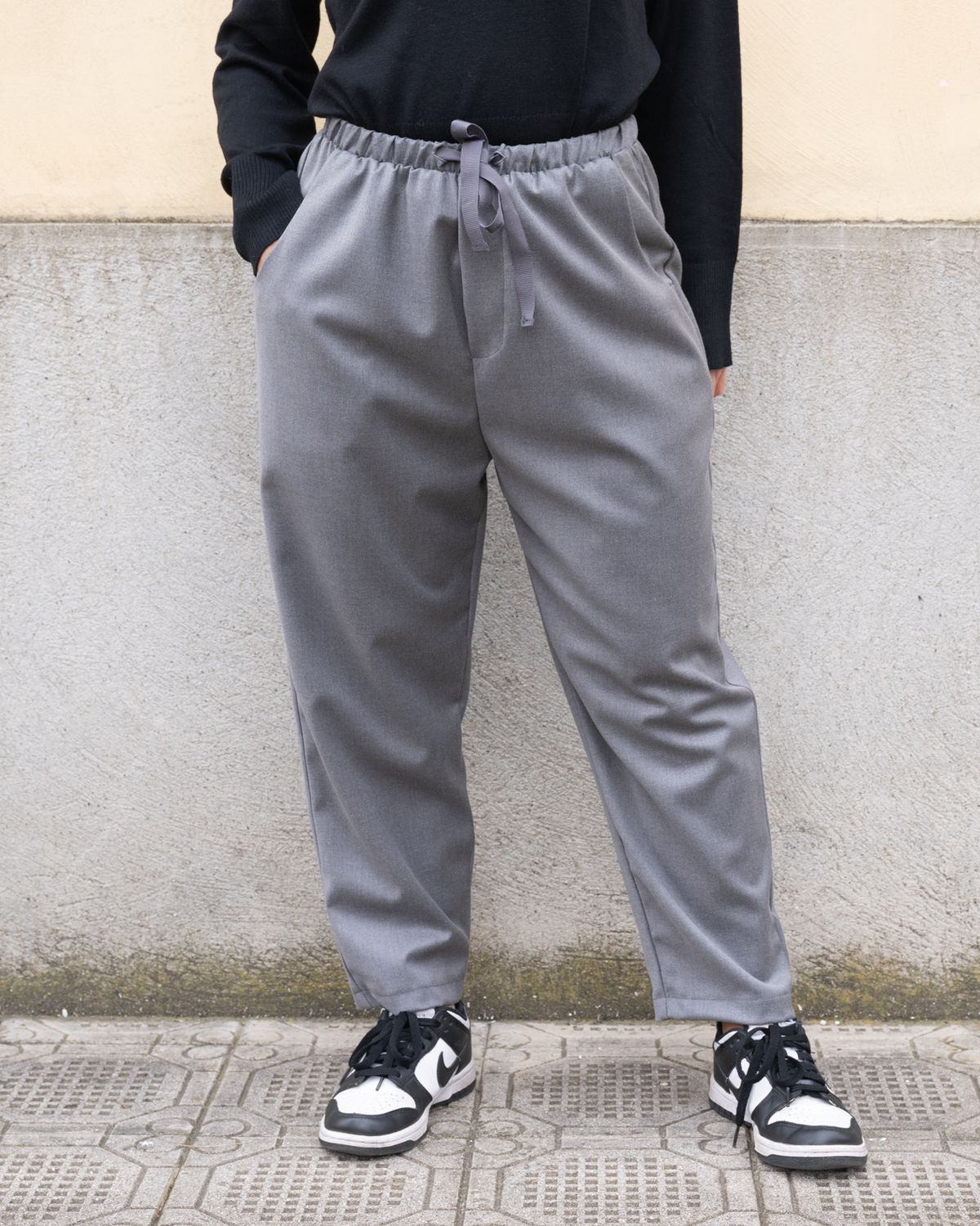 Pantalone Vicolo con elastico in vita grigio