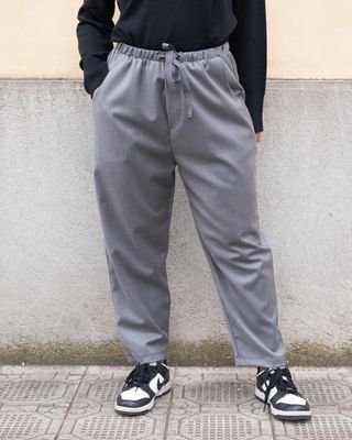 Pantalone Vicolo con elastico in vita grigio Pantalone Vicolo con elastico in vita grigio
