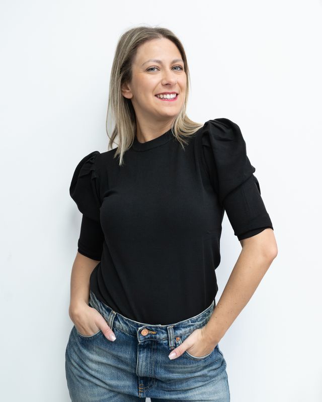 Maglia Haveone con spalla a sbuffo nero