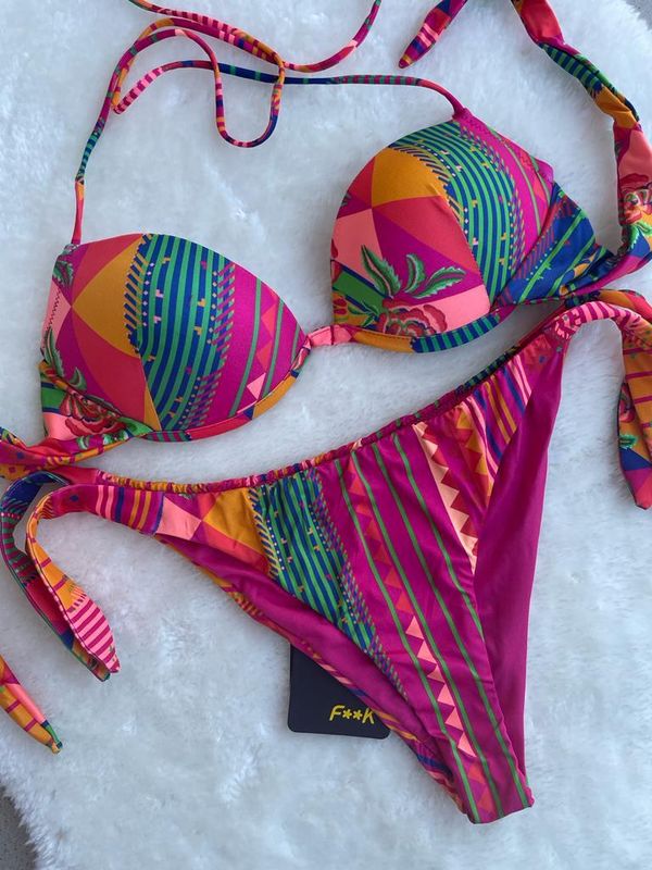 Bikini Rough con reggiseno push up variante fucsia Bikini Rough con reggiseno push up variante fucsia