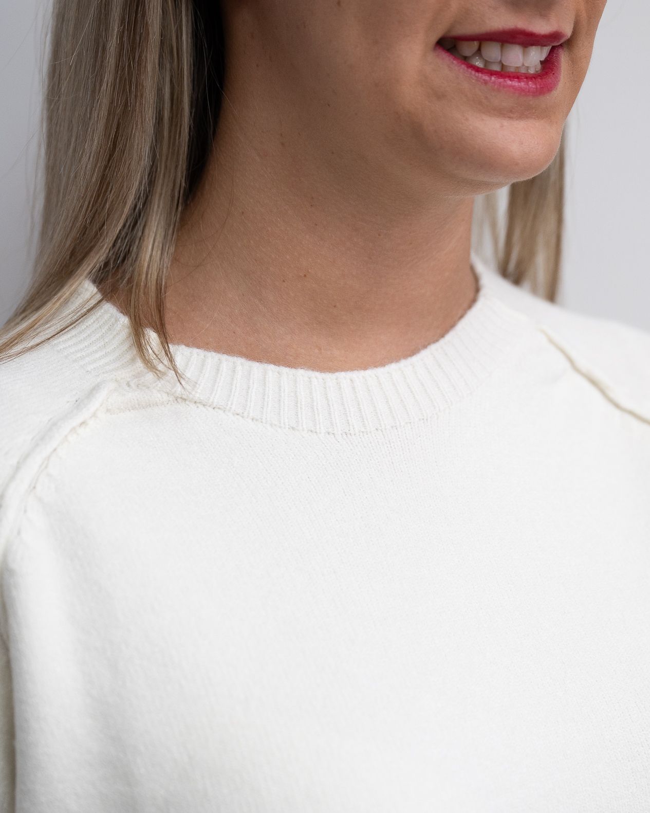 Maglioncino HaveOne con cuciture a vista panna