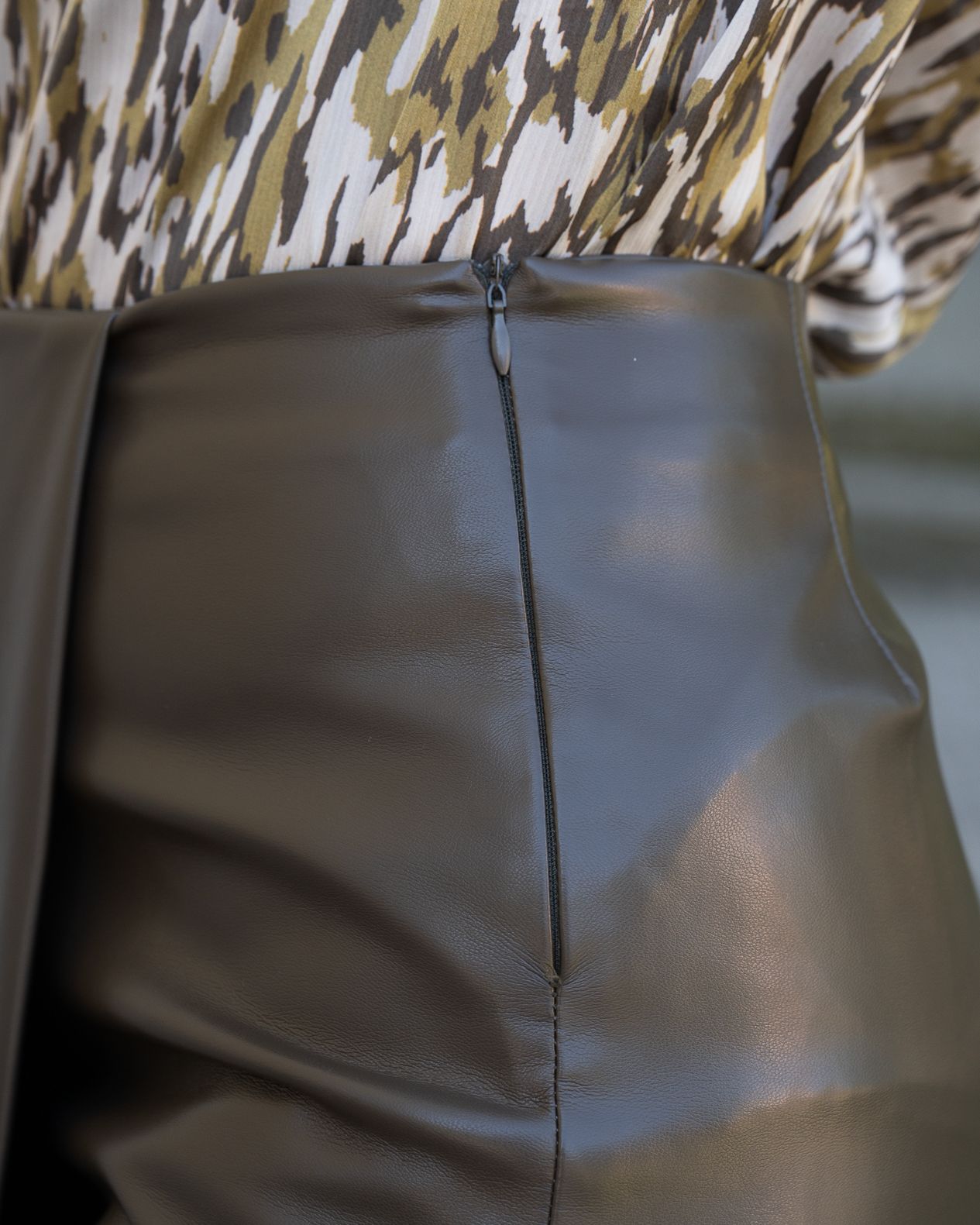 Gonna shorts Art Love verde militare in eco