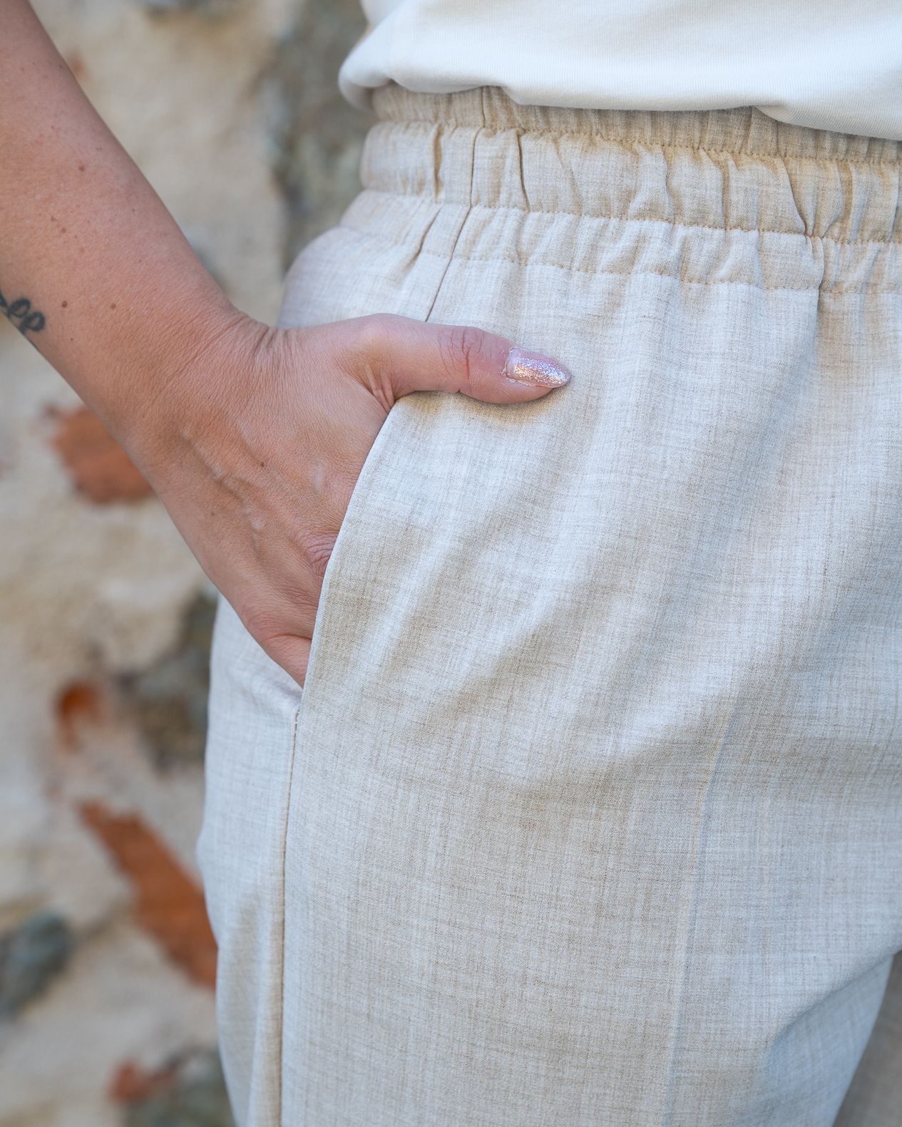 Pantalone Maryley beige con risvolto