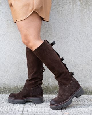 Stivale con fibbie Ovyé moro in camoscio