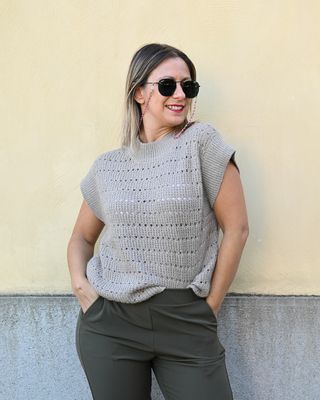 Maglione senza maniche Art Love traforato sabbia Maglione senza maniche Art Love traforato sabbia