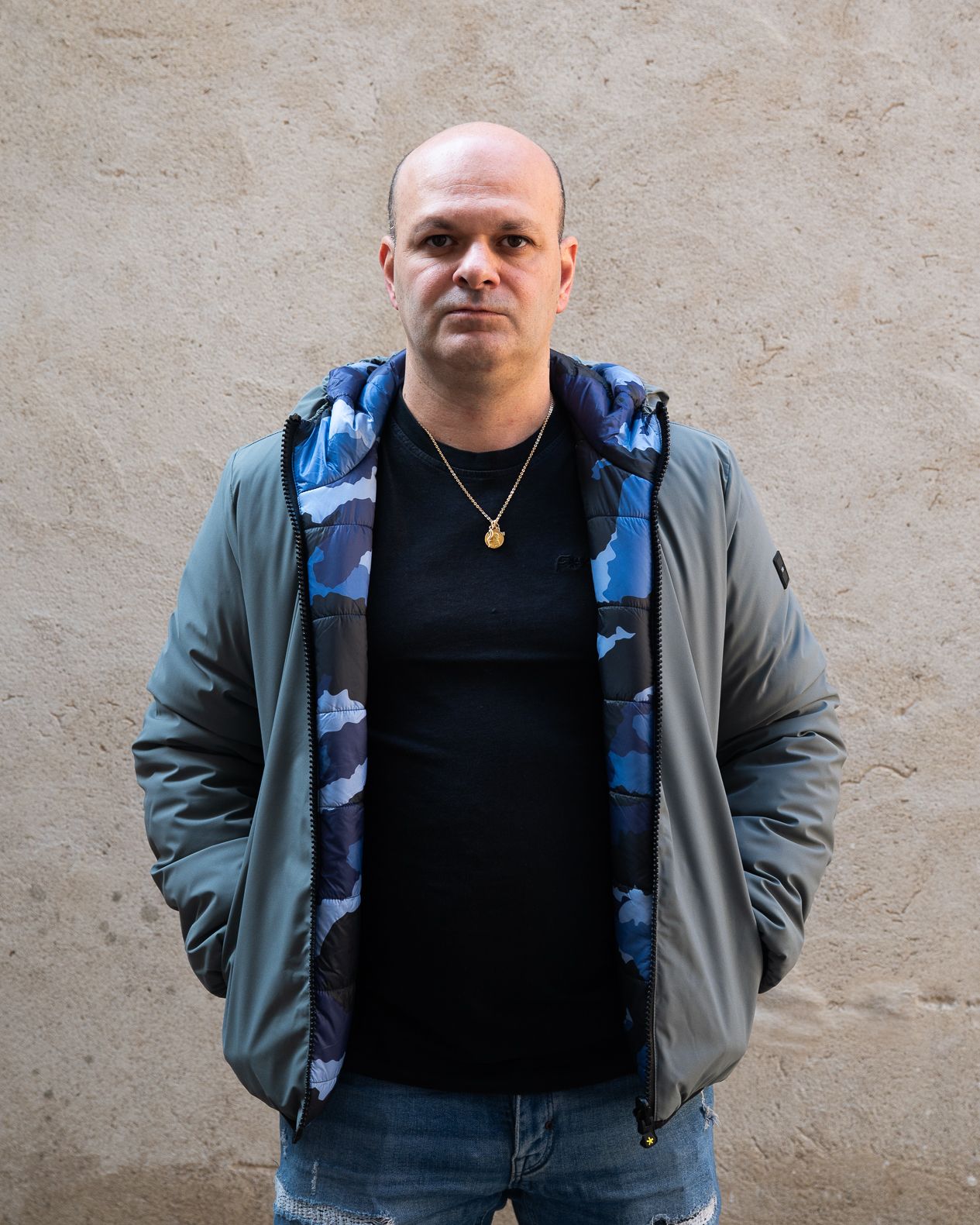 Giubbotto F**k uomo reversibile grigio e mimetico sui toni azzurro