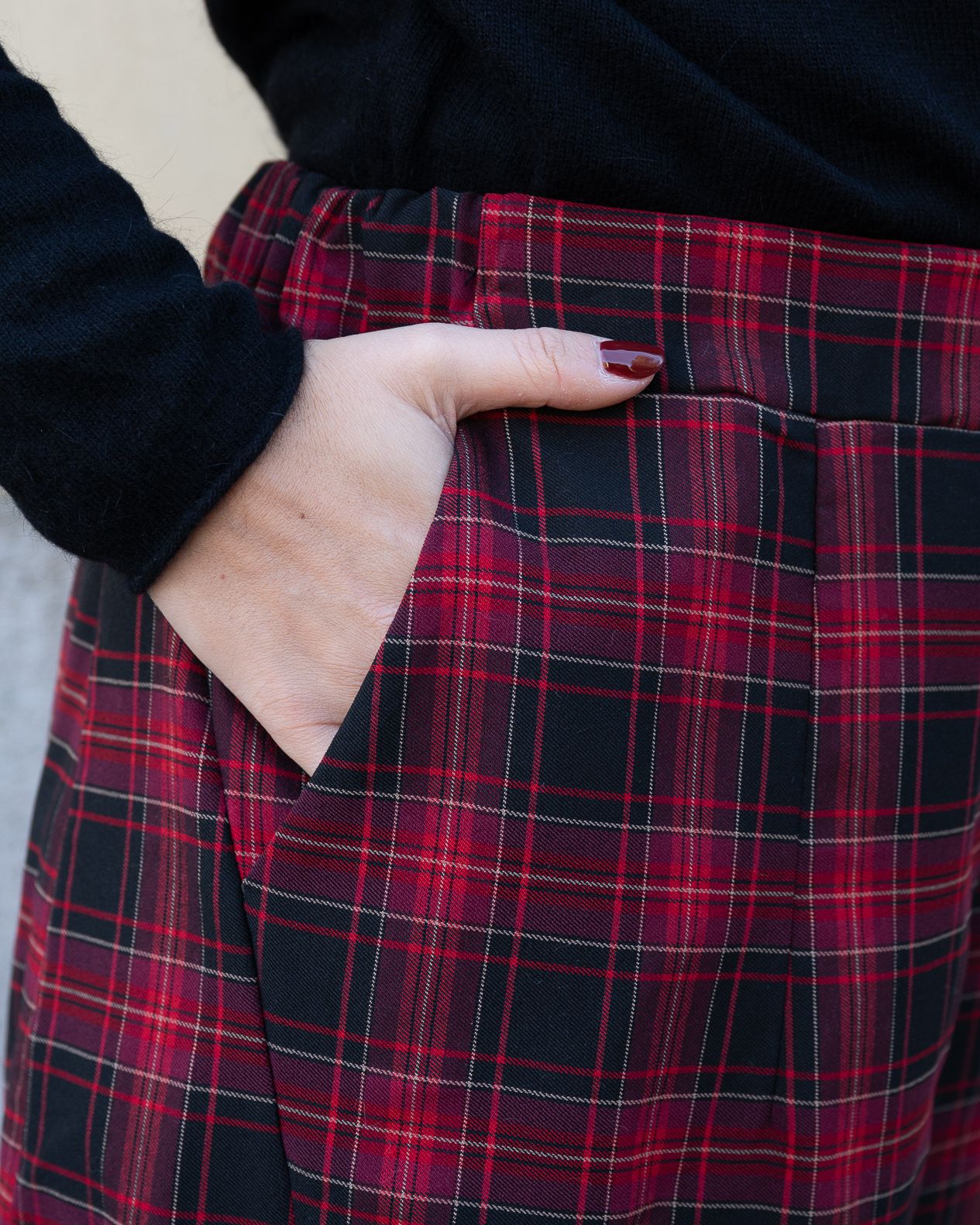 Pantalone Susy Star rosso con check