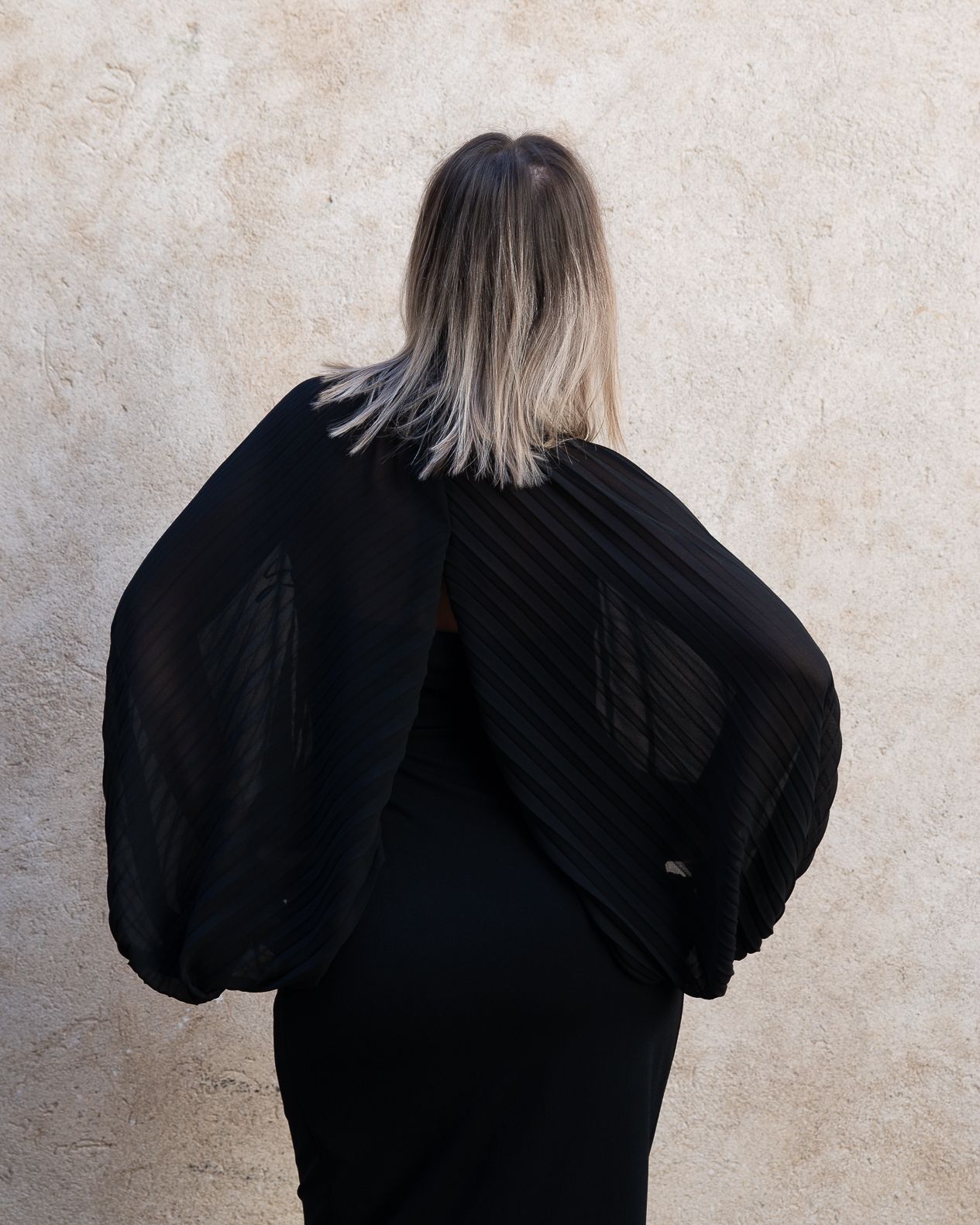 Coprispalle plissé Vicolo nero