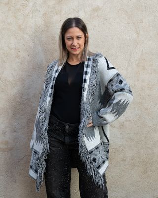 Cardigan stile alanui Vicolo bianco e grigio Cardigan stile alanui Vicolo bianco e grigio