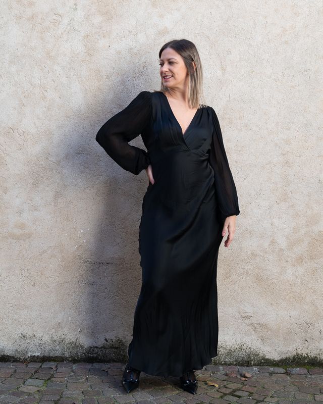 Abito lungo Vicolo in satin nero Abito lungo Vicolo in satin nero