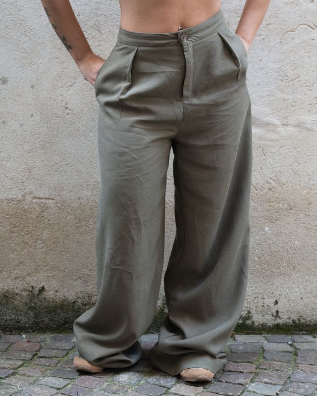 Pantalone palazzo Art Love verde militare Pantalone palazzo Art Love verde militare