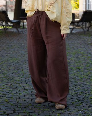 Pantalone con elastico Art Love moro