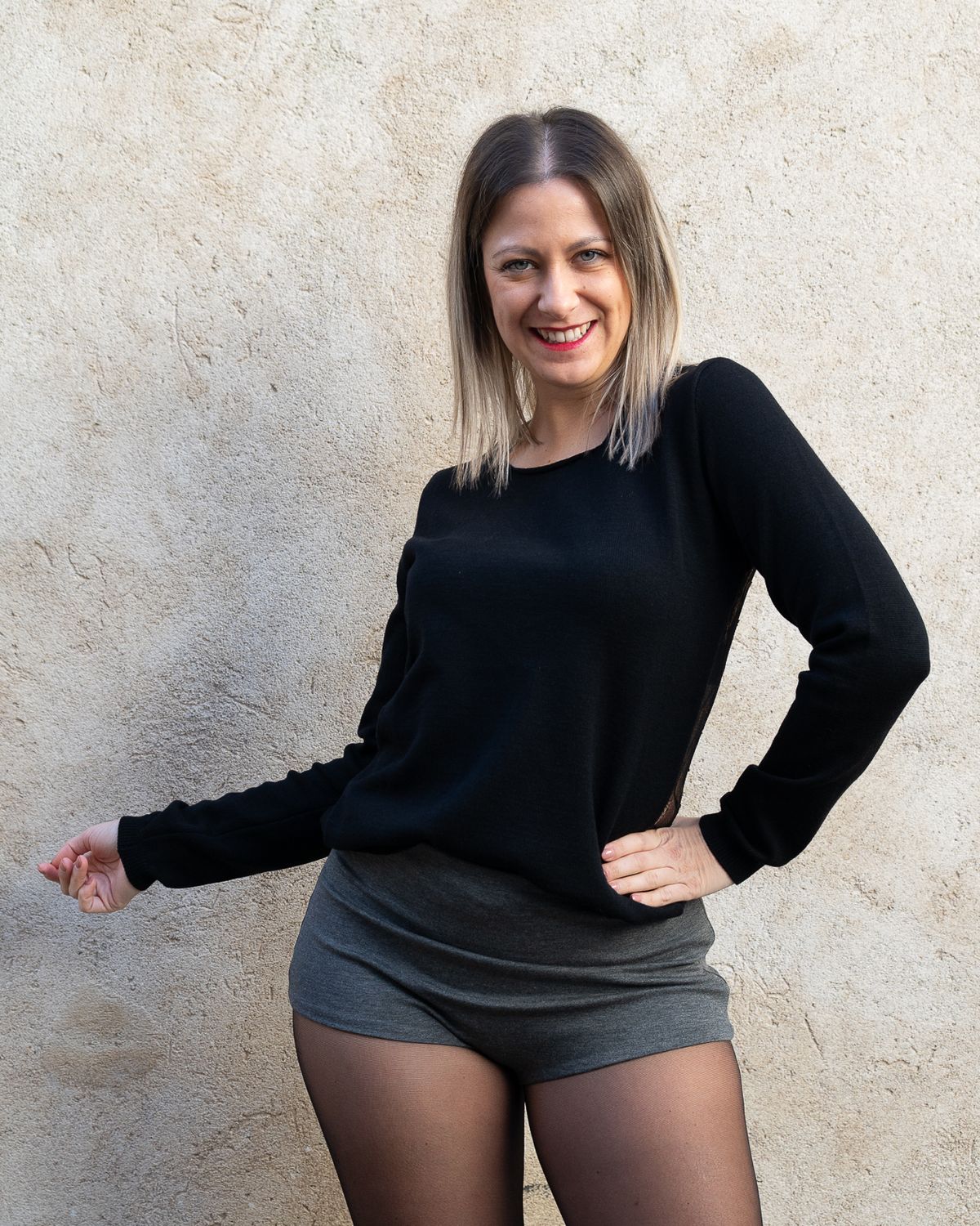 Maglia HaveOne con pizzo sulla schiena nero Maglia HaveOne con pizzo sulla schiena nero